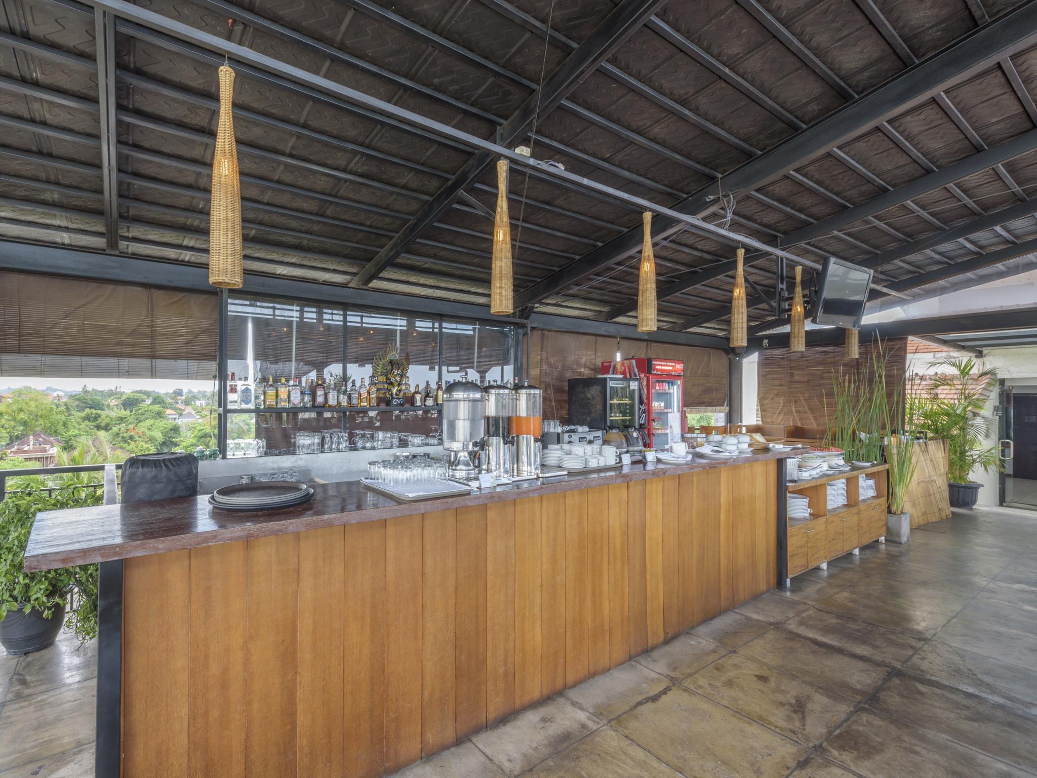 Umalas Hotel & Residence Seminyak Exteriör bild