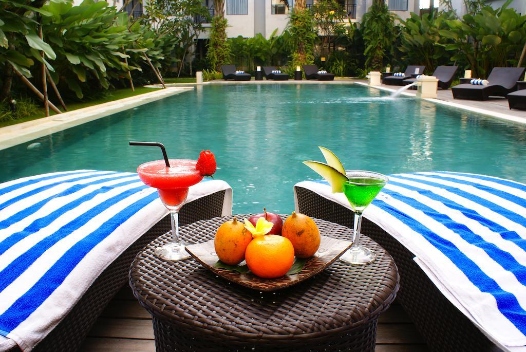 Umalas Hotel & Residence Seminyak Exteriör bild